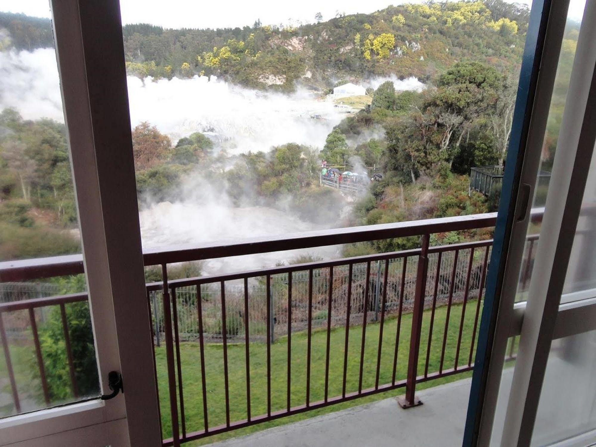 Silver Oaks Hotel - Geyserland Rotorua Exterior photo